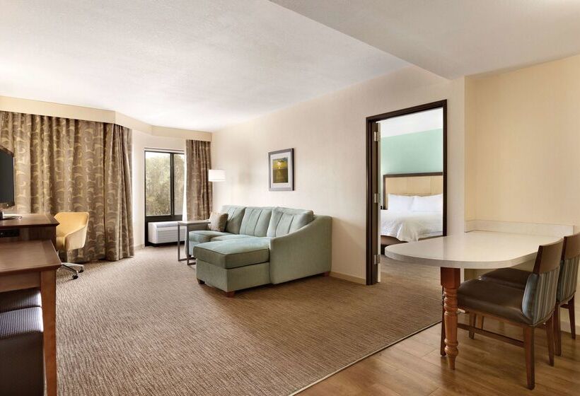 فندق Hampton Inn & Suites Tarpon Springs