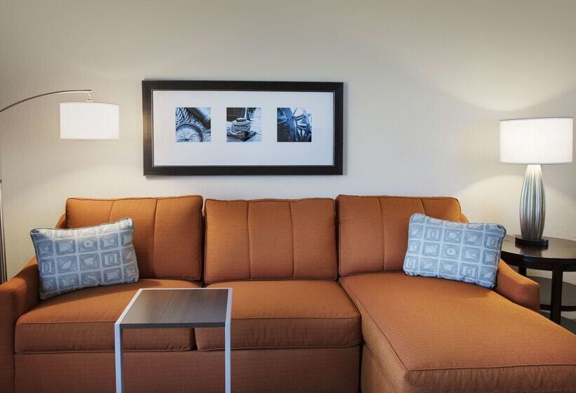هتل Hampton Inn By Hilton West Palm Beach Central Airport