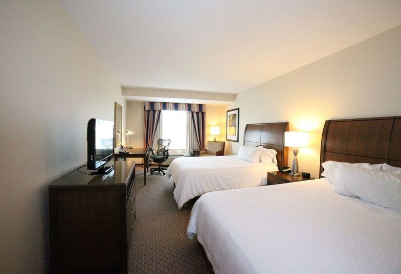 هتل Hilton Garden Inn Elmira Corning