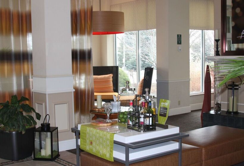 هتل Hilton Garden Inn Elmira Corning