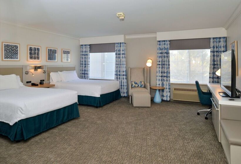 هتل Hilton Garden Inn Napa