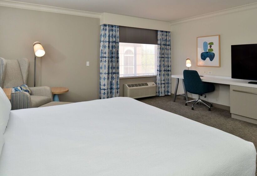 هتل Hilton Garden Inn Napa