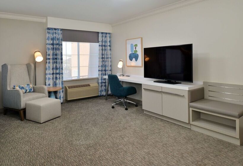هتل Hilton Garden Inn Napa