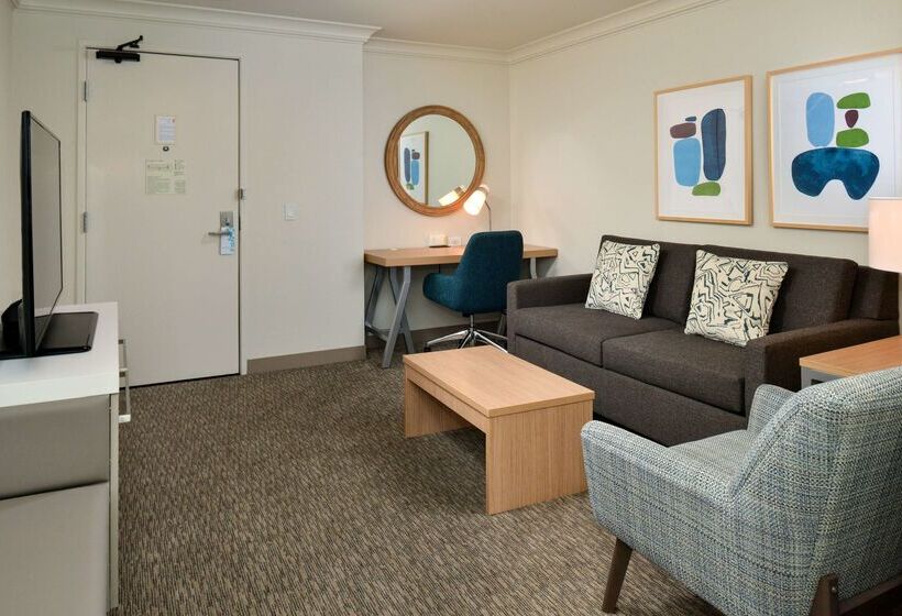 هتل Hilton Garden Inn Napa