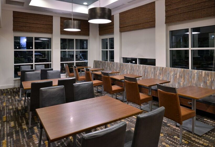 هتل Hilton Garden Inn Napa