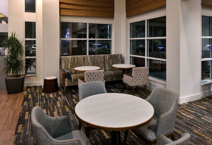 هتل Hilton Garden Inn Napa