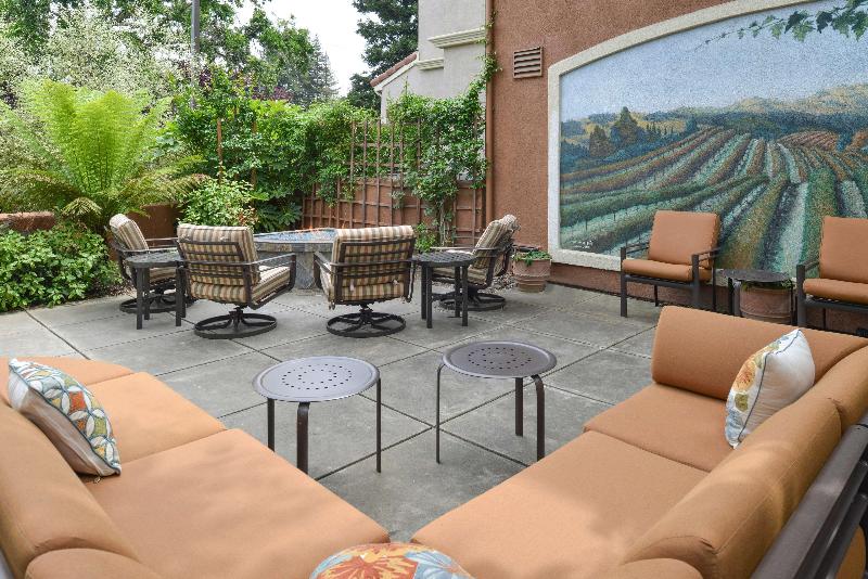 هتل Hilton Garden Inn Napa
