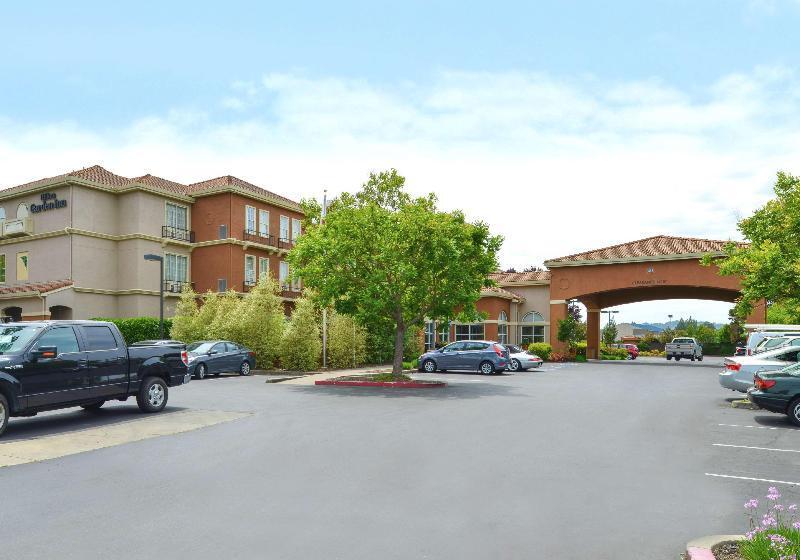 هتل Hilton Garden Inn Napa
