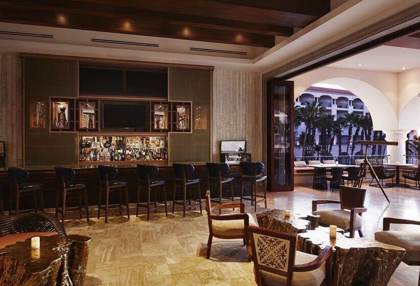 هتل Hilton Los Cabos