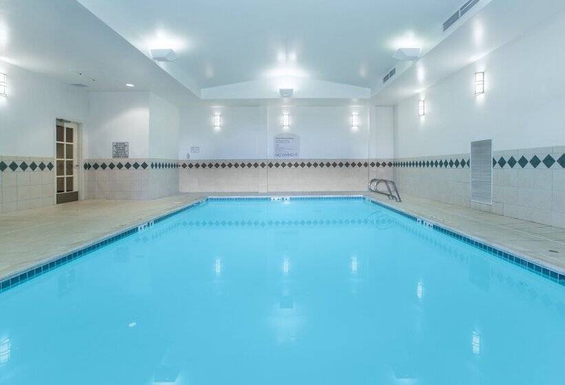 ホテル Holiday Inn Colorado Springs Airport, An Ihg