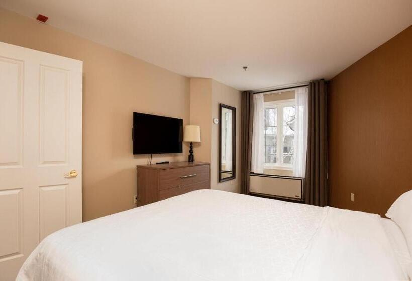 هتل Holiday Inn Express & Suites Tremblant, An Ihg