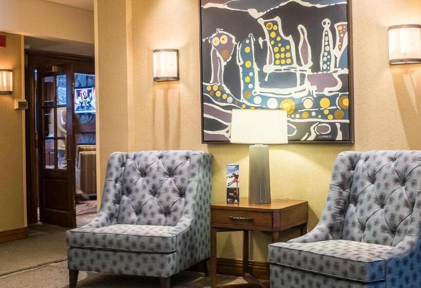 هتل Holiday Inn Express & Suites Tremblant, An Ihg