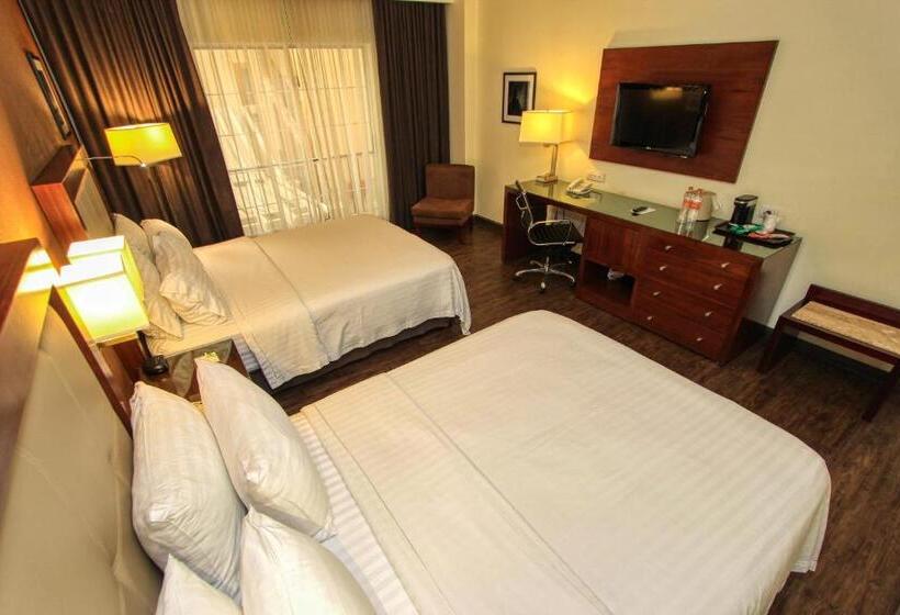 هتل Holiday Inn Leon, An Ihg