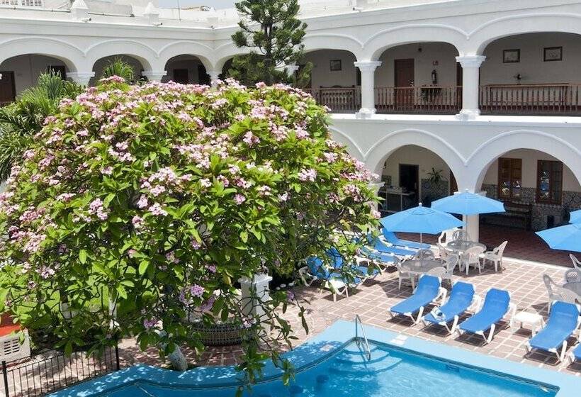 هتل Holiday Inn Veracruz Centro Historico, An Ihg