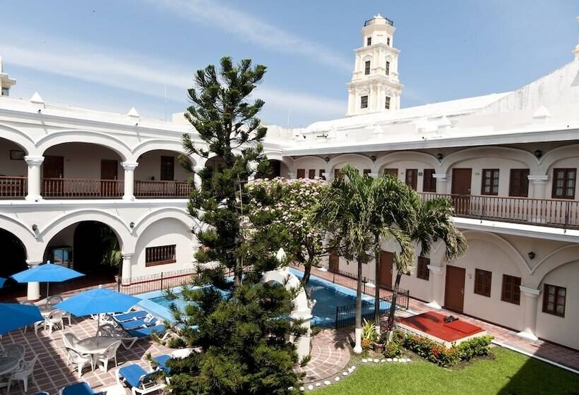 هتل Holiday Inn Veracruz Centro Historico, An Ihg