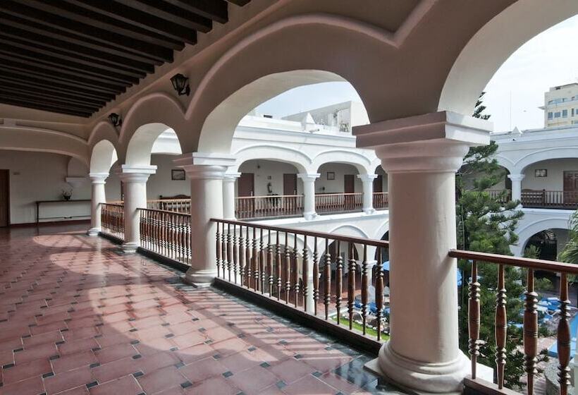 هتل Holiday Inn Veracruz Centro Historico, An Ihg