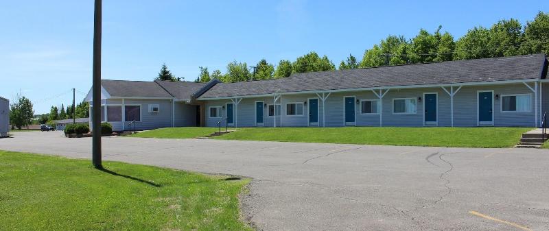 فندق Howard Johnson By Wyndham Woodstock Nb