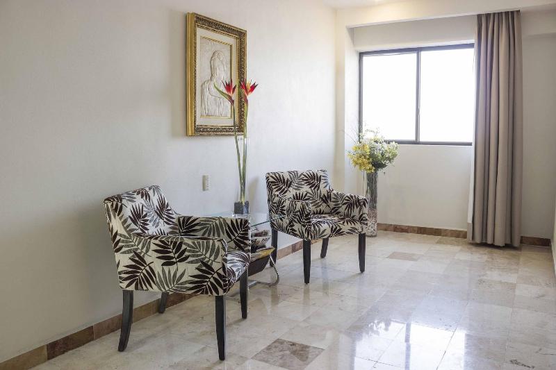 هتل Imperio De Angeles Executive Leon By Real De Minas Business Class