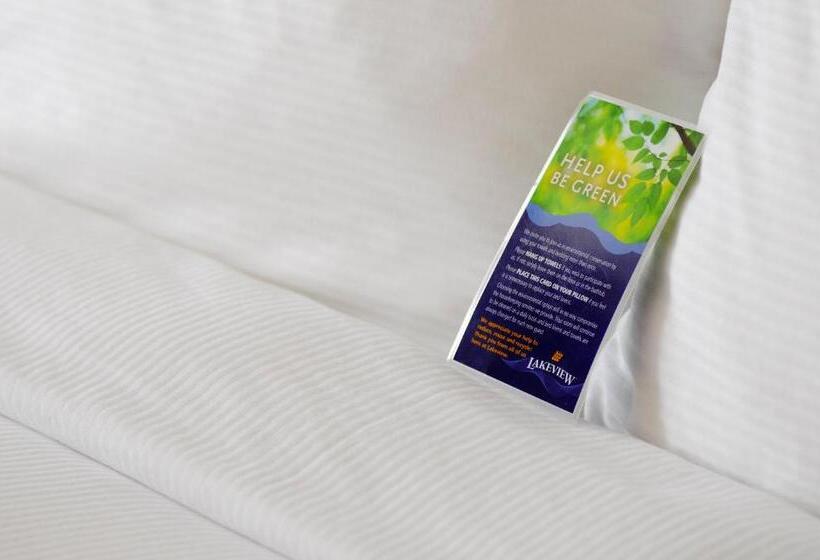 בית מלון כפרי Lakeview Inns & Suites  Brandon
