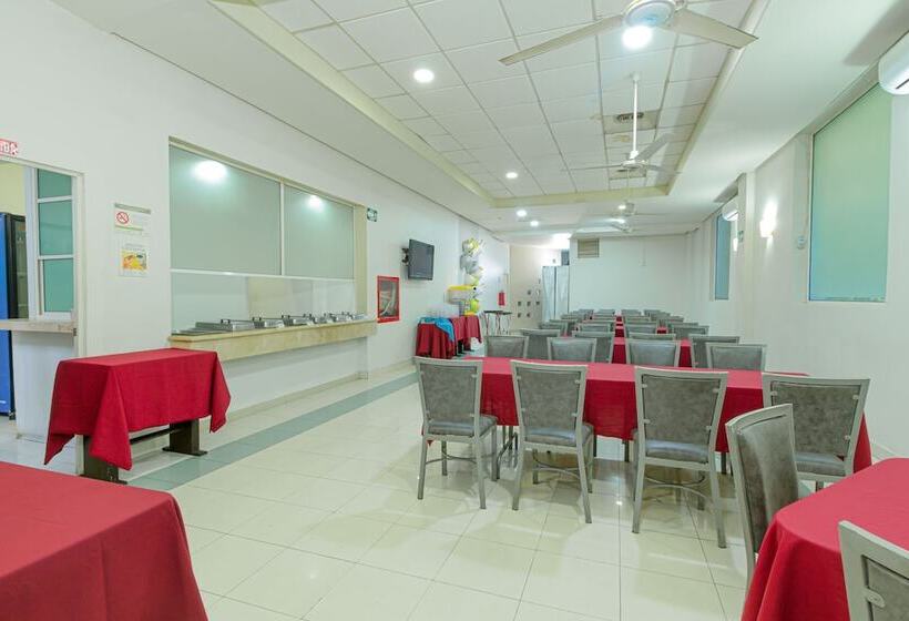 Fotos del hotel Plaza Del Arco Express:  16