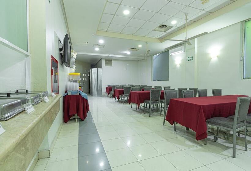 Fotos del hotel Plaza Del Arco Express:  17