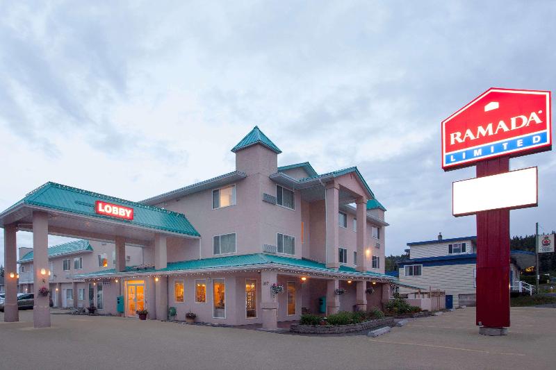בית מלון כפרי Ramada Limited 100 Mile House