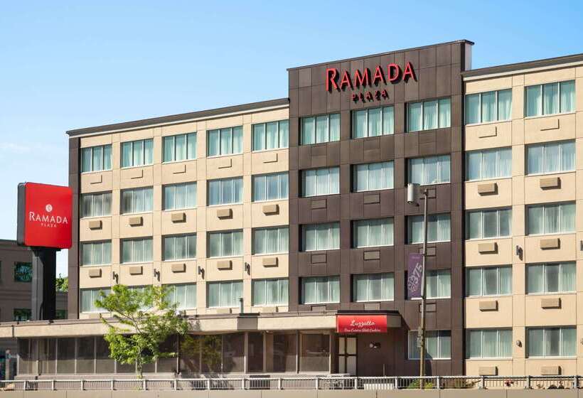 ホテル Ramada Plaza By Wyndham Montreal