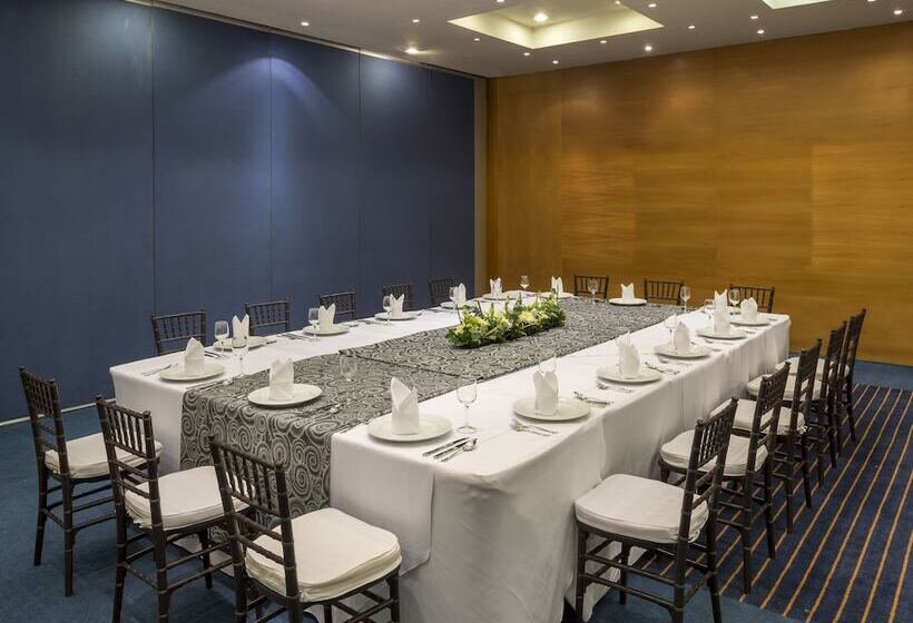 هتل Real Inn San Luis Potosí