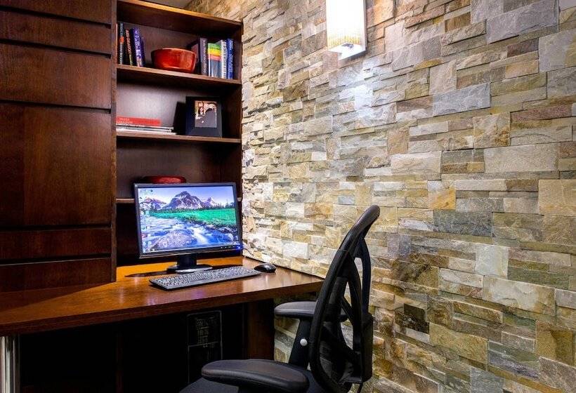 هتل Residence Inn By Marriott Halifax Downtown