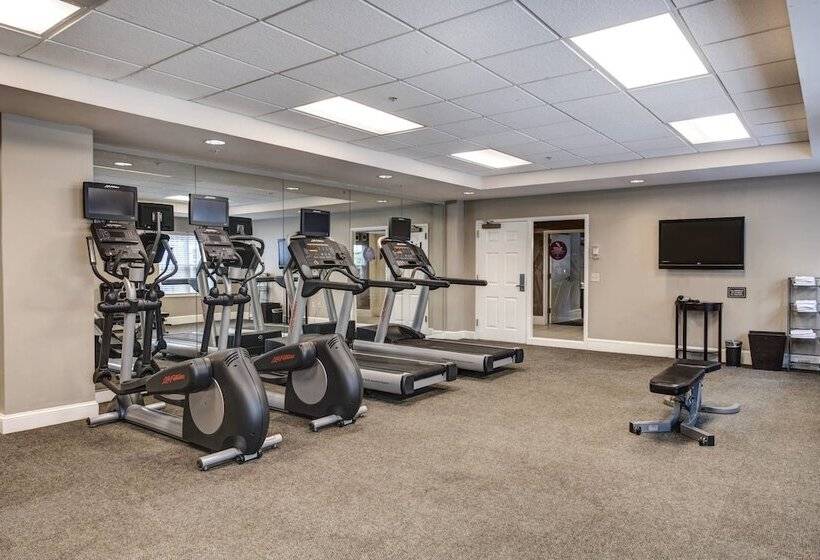 هتل Residence Inn By Marriott Raleigh Crabtree Valley