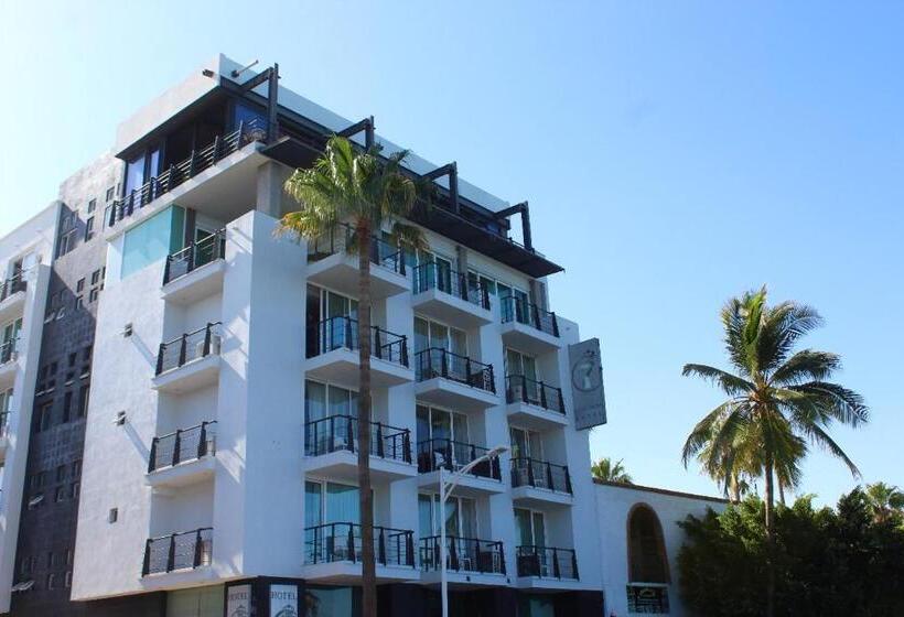 Fotos del hotel Seven Crown La Paz Malecon:  13