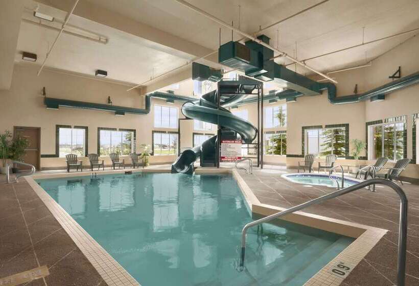 ホテル Super 8 By Wyndham Fort St. John Bc