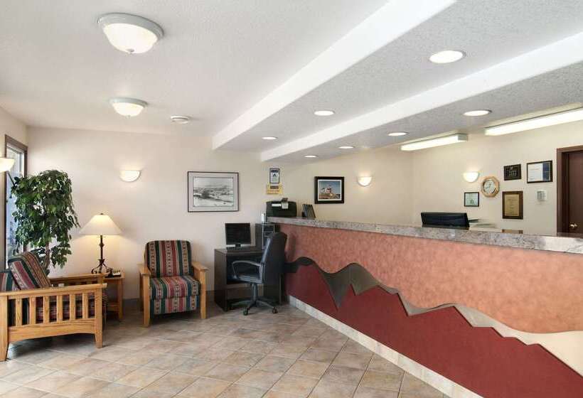 בית מלון כפרי Travelodge By Wyndham Drumheller Ab