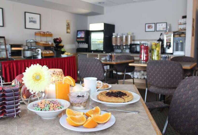 בית מלון כפרי Travelodge By Wyndham Fort Mcmurray