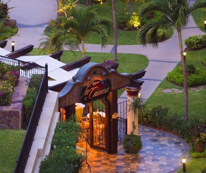 هتل Villa La Estancia Beach Resort & Spa