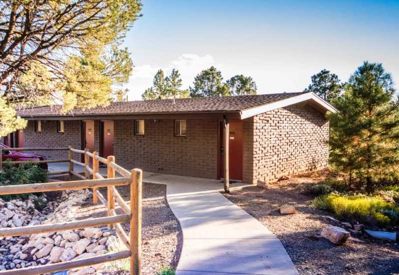 Отель Yavapai Lodge