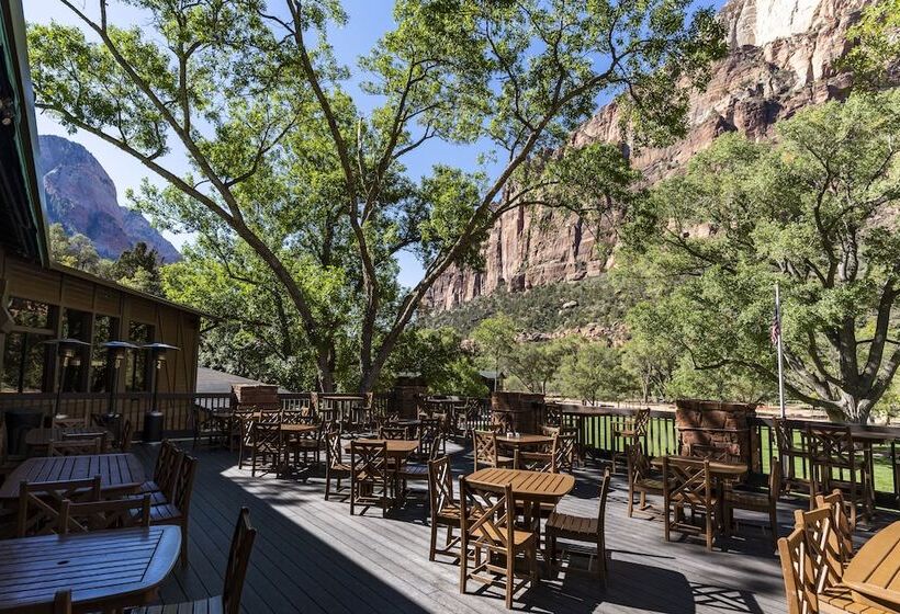 هتل Zion Lodge   Inside The Park