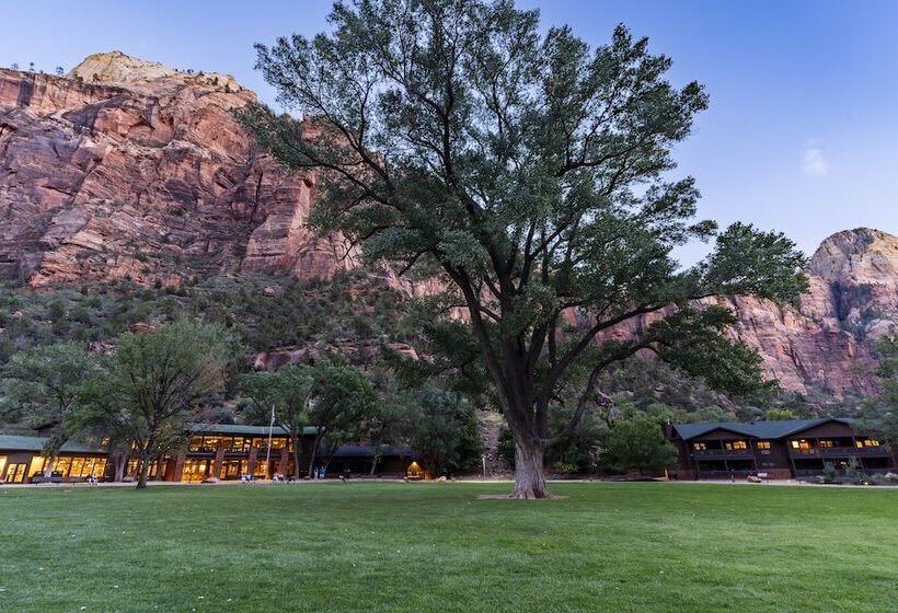 هتل Zion Lodge   Inside The Park