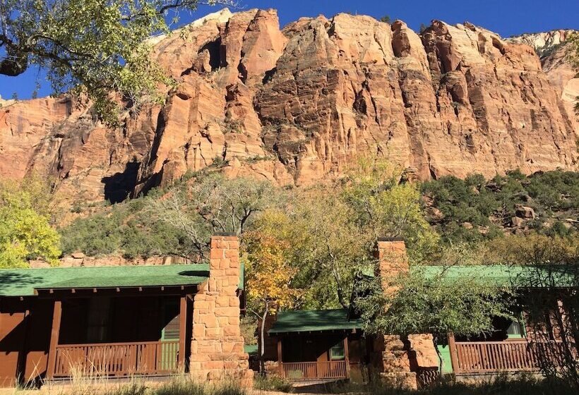 هتل Zion Lodge   Inside The Park