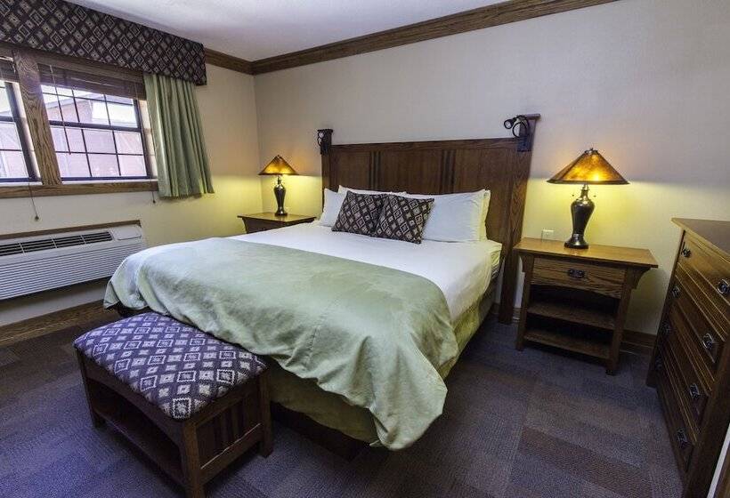 هتل Zion Lodge   Inside The Park