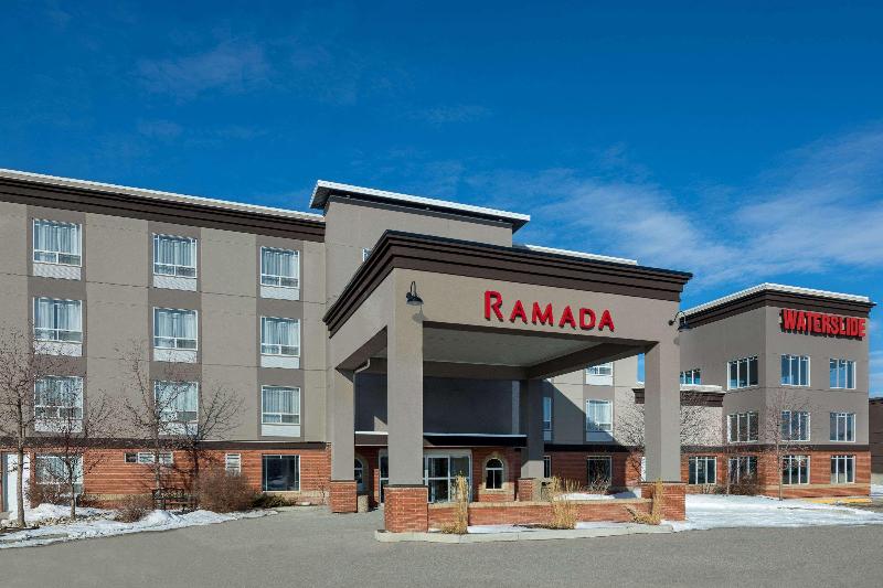 مُتل Ramada By Wyndham Cochrane
