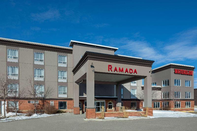 مُتل Ramada By Wyndham Cochrane