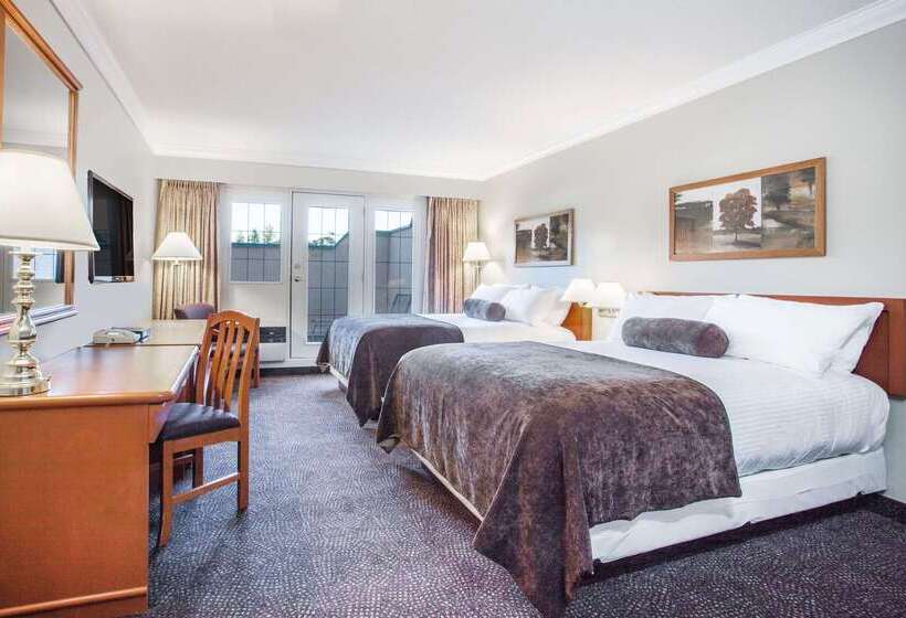 モーテル Super 8 By Wyndham Castlegar Bc