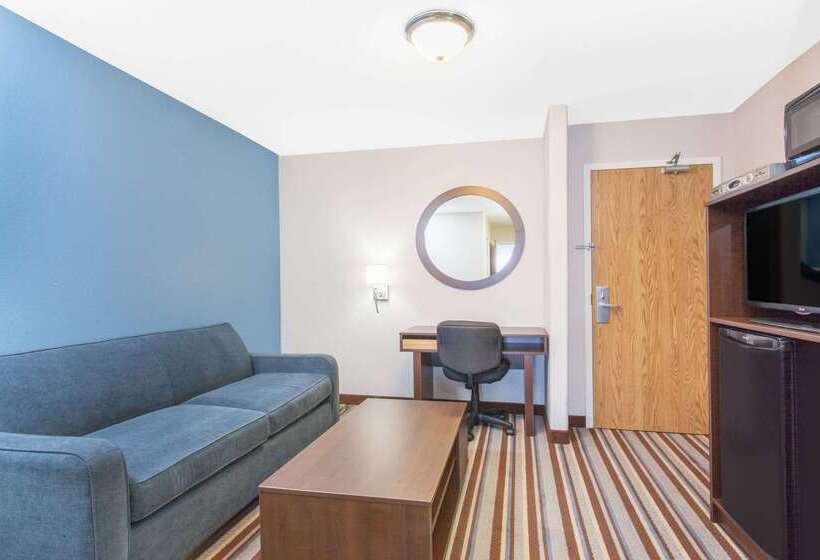 فندق على الطريق Super 8 By Wyndham Fort Frances