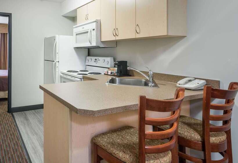 מוטל Super 8 By Wyndham Grande Prairie