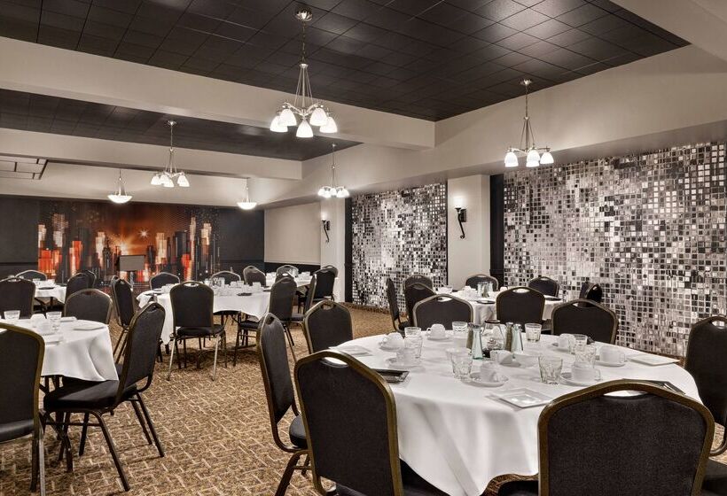 مُتل Super 8 By Wyndham Sarnia On