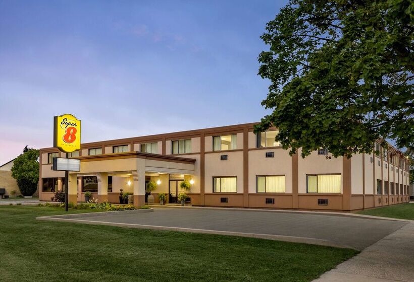 Motel Super 8 By Wyndham Sarnia On