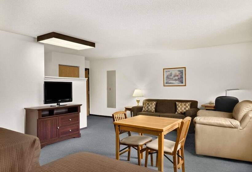 מוטל Super 8 By Wyndham Williams Lake Bc