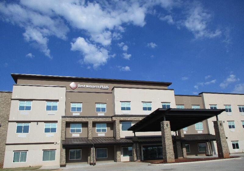 Отель Best Western Plus Chickasha Inn