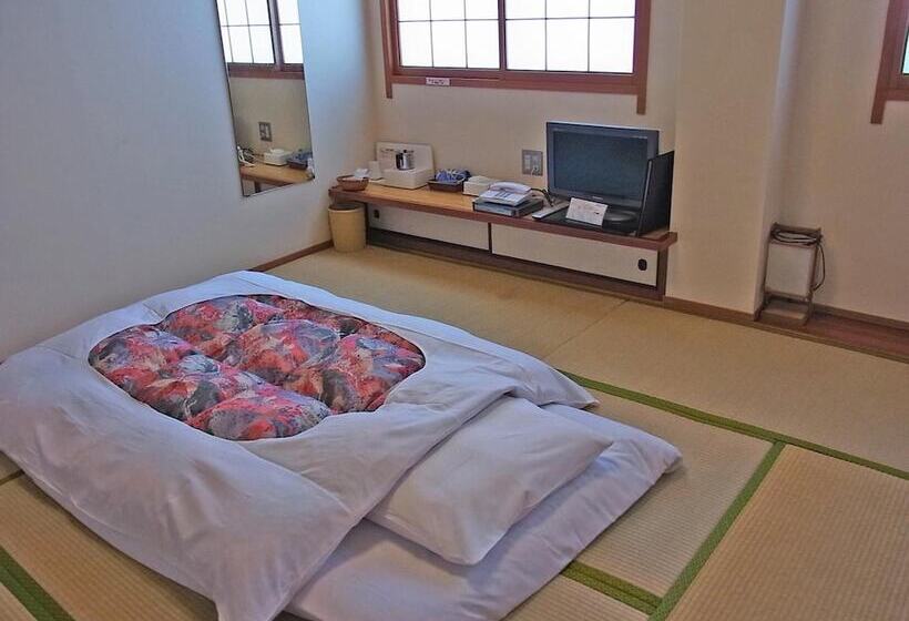 فندق Ohta
